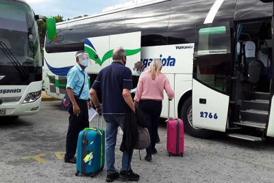 Cuba se abre a Europa con la llegada de turistas a Varadero.