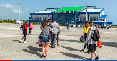 Cuba abri sus fronteras al turismo internacional.