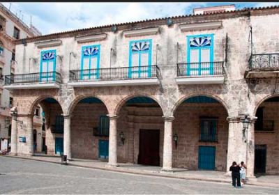 El encanto turstico de antiguos palacios cubanos.