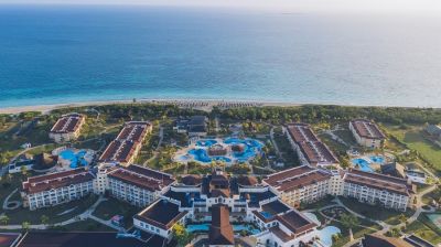 Hotel Iberostar Laguna Azul reabre sus puertas en Varadero.