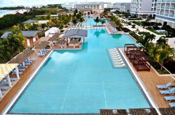 Hotel The One Gallery Resort