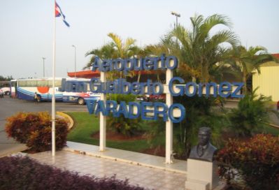 Aeropuerto de principal balneario cubano abre etapa alta turstica