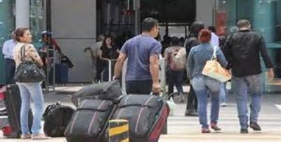 Ampla Canad vnculos areos con Cuba