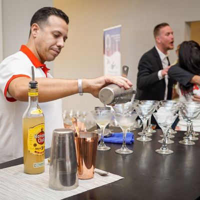 Comienza el Campeonato Mundial de Coctelera en Varadero.