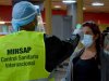 Cuba flexibiliza medidas anti COVID para ingreso de viajeros.