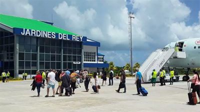 Cuba reanuda operaciones con turoperador canadiense.
