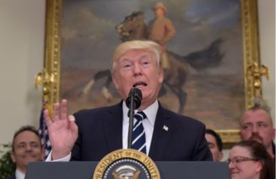 Donald Trump restablece restricciones a viajes a Cuba.
