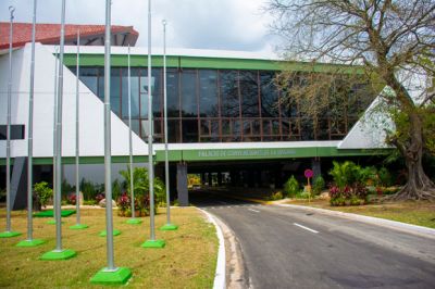 Ministerio de Turismo presenta Calendario de Eventos de Cuba 2022-2023.