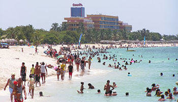 Opcin de turismo sustentable en la pennsula de Ancn