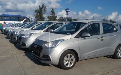 Transtur adquiere 400 automviles Hyundai para la renta al turismo.